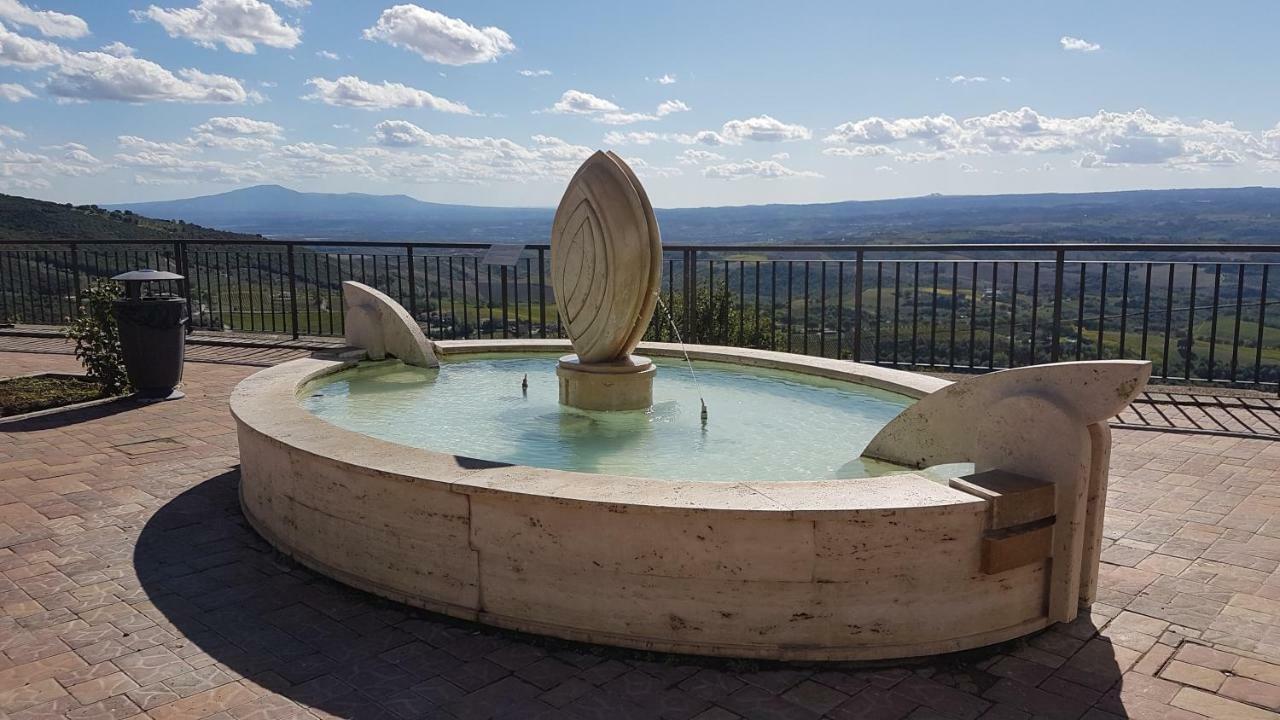 Le Casette Di Civitella La Casa Di Nonna Giulia Civitella Del Lago Exterior foto