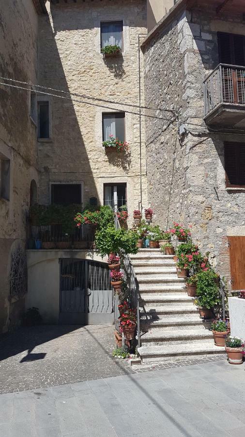 Le Casette Di Civitella La Casa Di Nonna Giulia Civitella Del Lago Exterior foto
