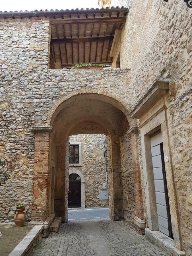 Le Casette Di Civitella La Casa Di Nonna Giulia Civitella Del Lago Exterior foto