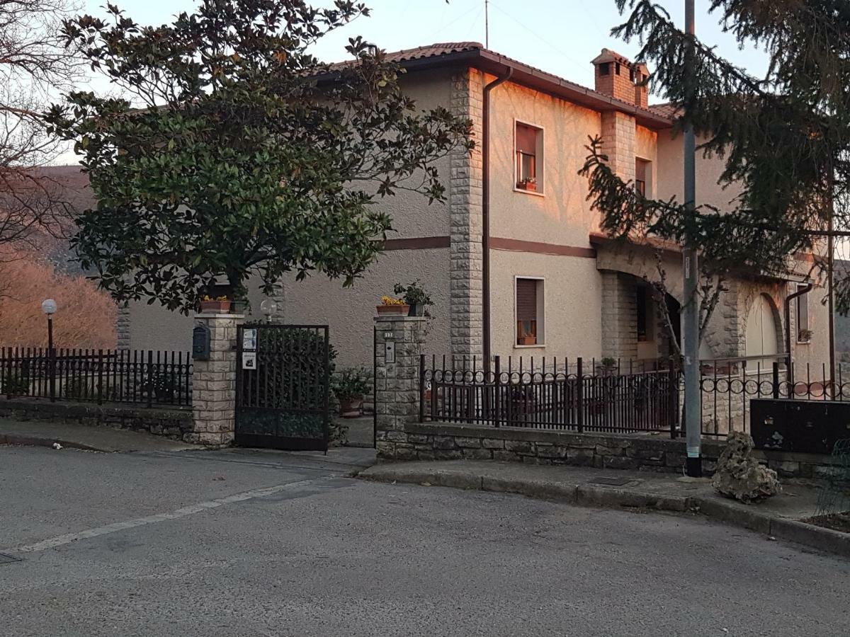 Le Casette Di Civitella La Casa Di Nonna Giulia Civitella Del Lago Exterior foto